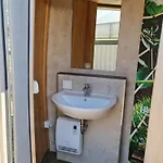 Schlaffaesser Am Haus Der Schmetterlinge *
