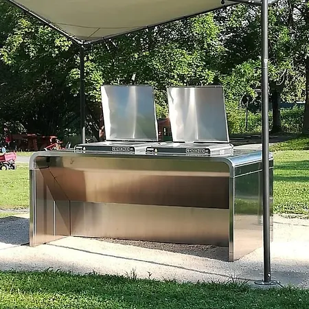 Schlaffaesser Am Schmetterlingspark キャンプ場 ウスラー